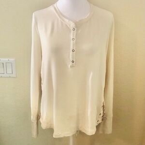 Aventura Off White Long Sleeve Top with Side Embroidery